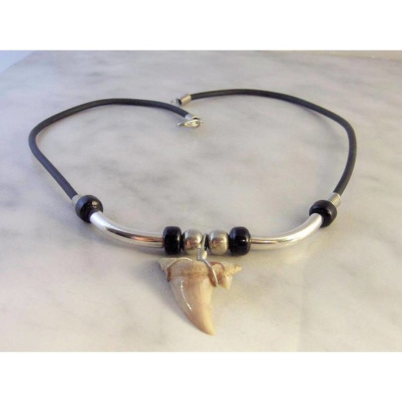 Mens Corded Shark Tooth Necklace , Shark Tooth Fossil Pendant , 18 Inch - Picture 5 of 5